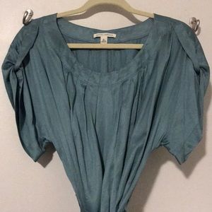 Stunning dolman sleeved and tie waist dress